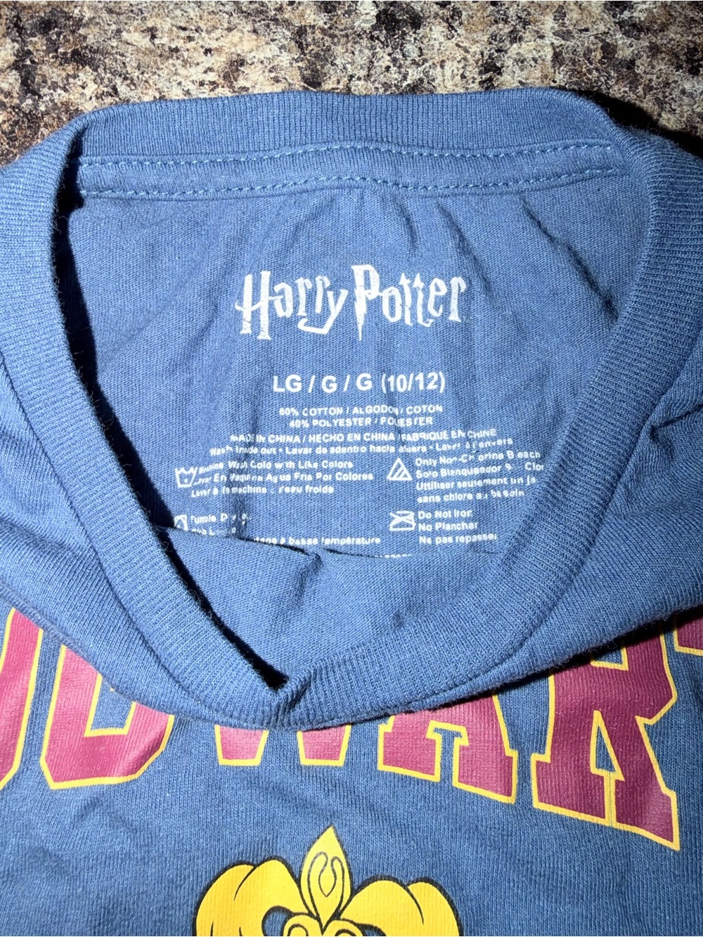 Hogwarts Crest Short-Sleeve Kids Tee - Blue with Red & Yellow Crest - Picture 3 of 3